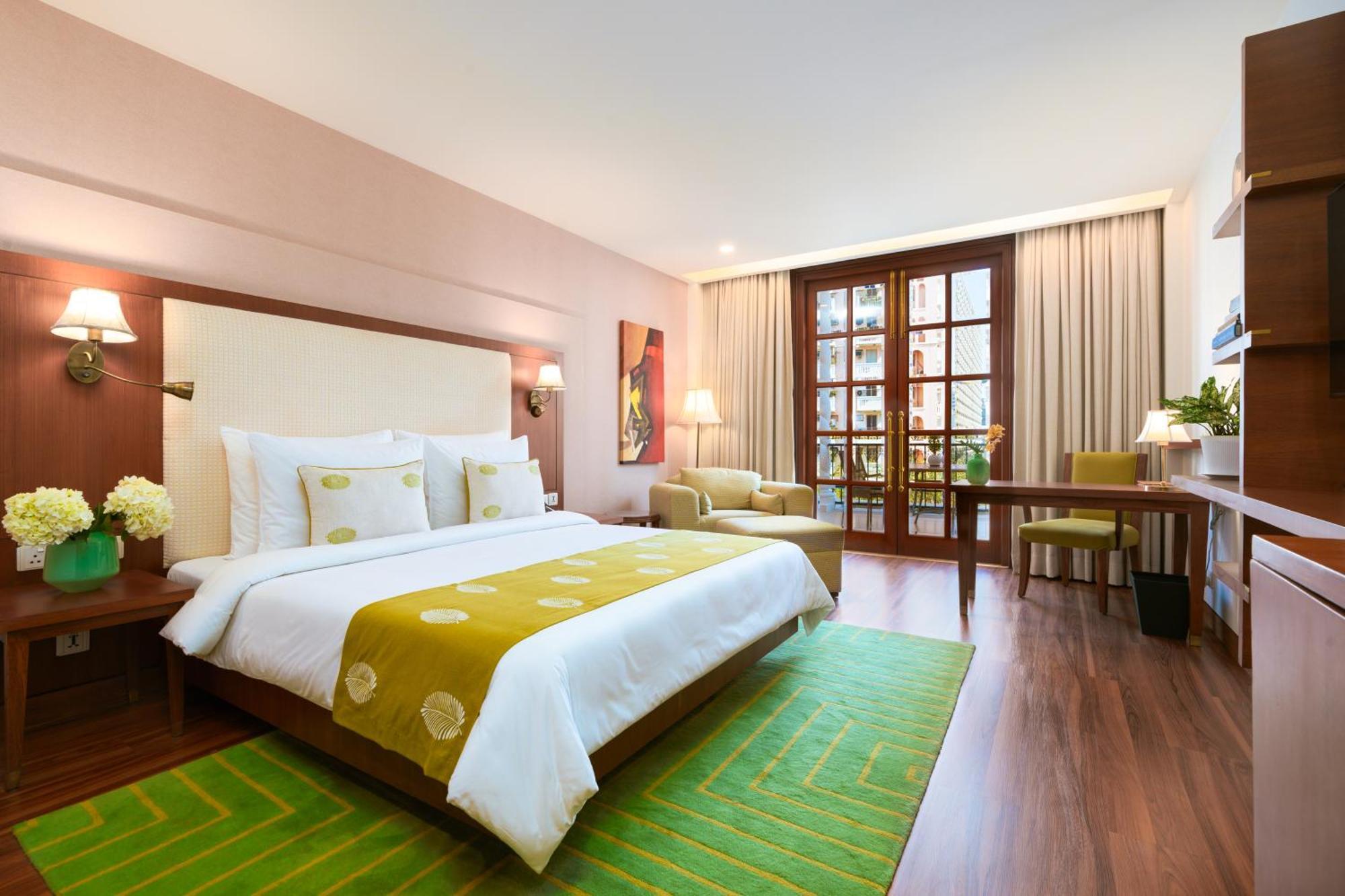 Dlf Club 5 Hotel Gurgaon Luaran gambar