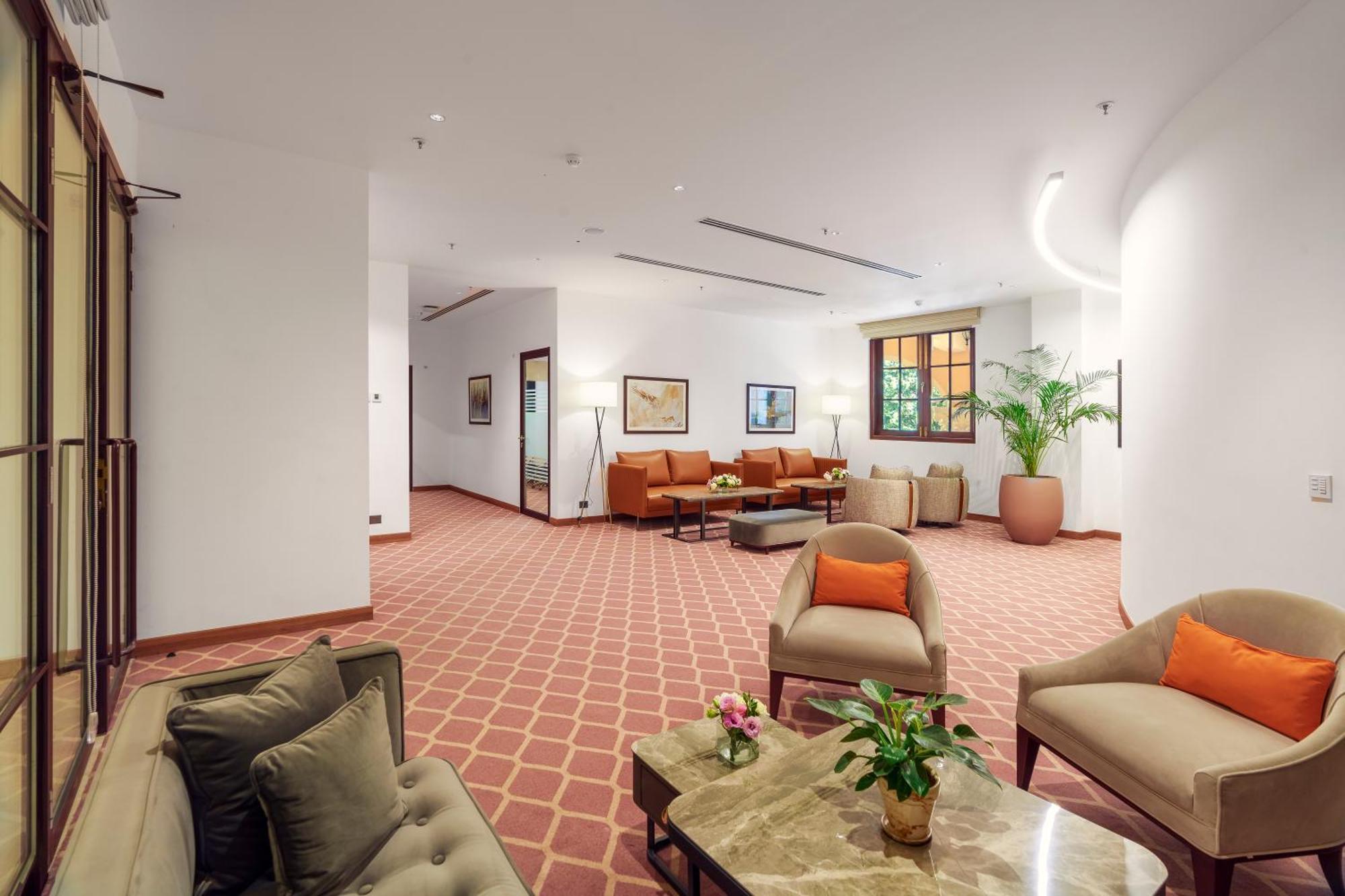 Dlf Club 5 Hotel Gurgaon Luaran gambar
