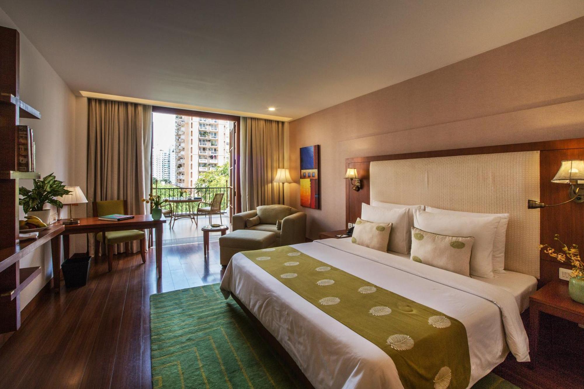 Dlf Club 5 Hotel Gurgaon Luaran gambar