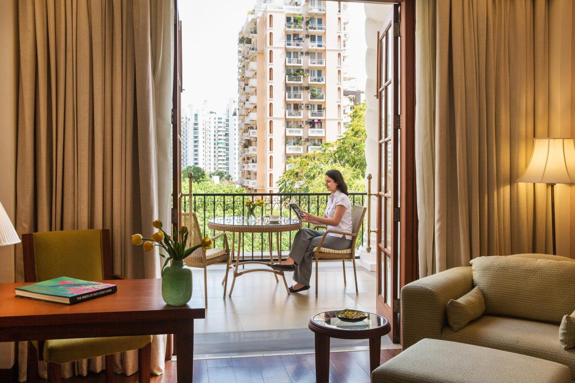 Dlf Club 5 Hotel Gurgaon Luaran gambar