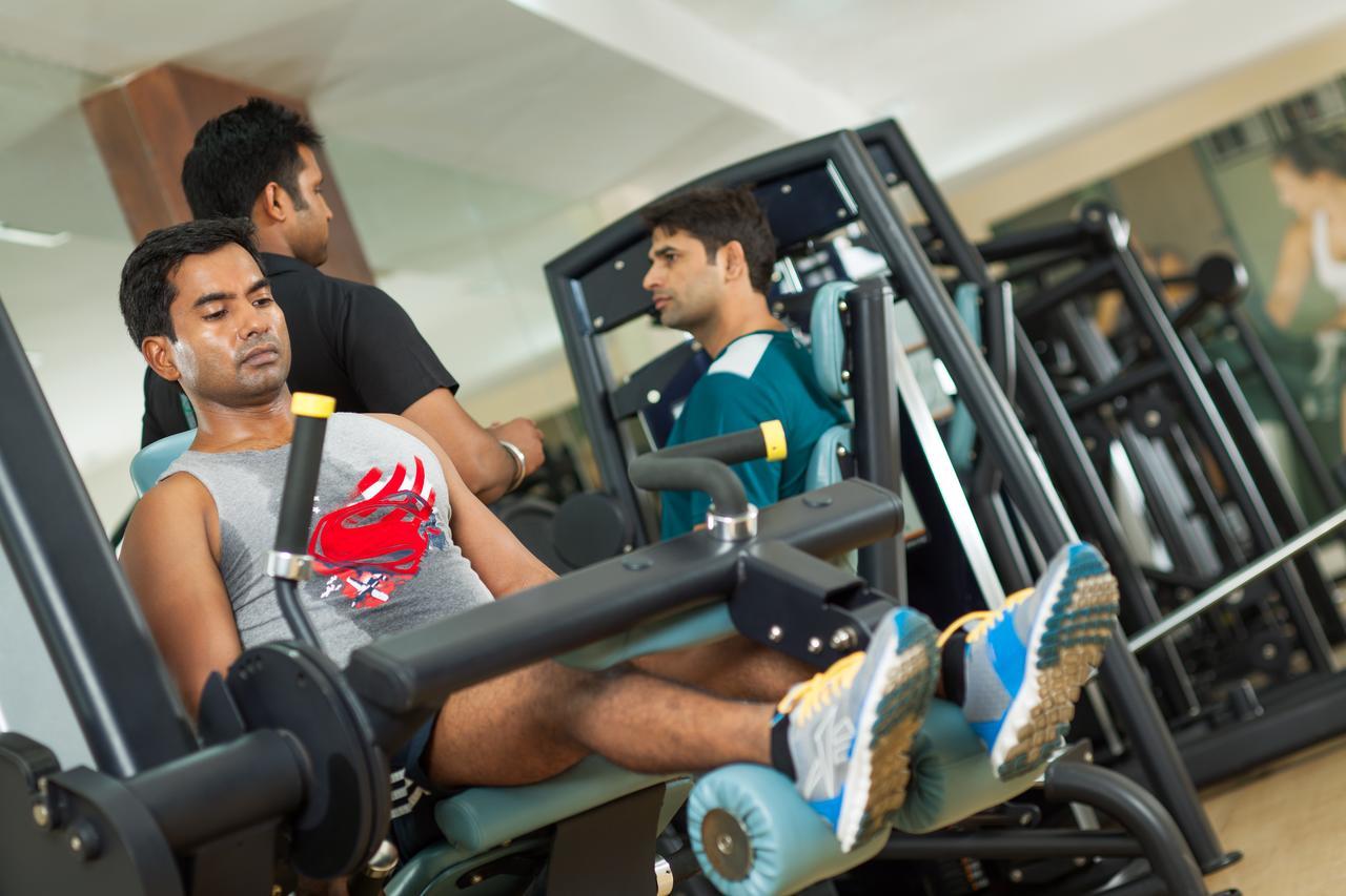 Dlf Club 5 Hotel Gurgaon Luaran gambar